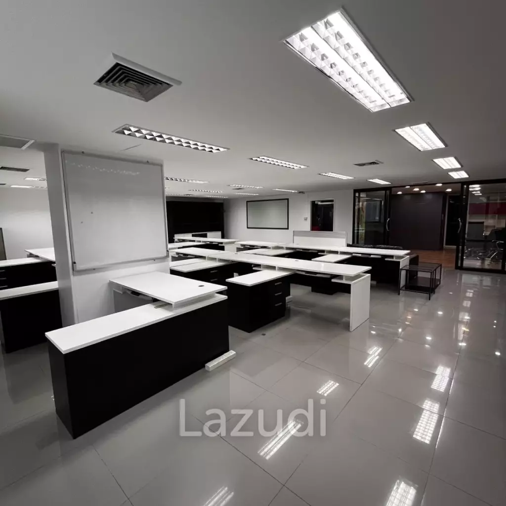 Modern Furnished Office Space in Khlong Tan Nuea Bangkok