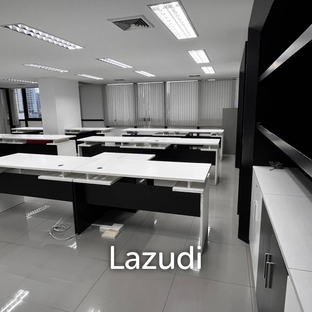 Modern Furnished Office Space in Khlong Tan Nuea Bangkok