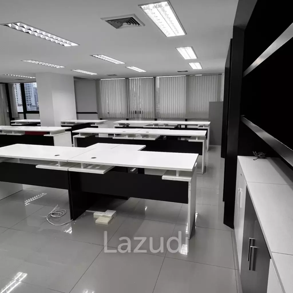 Modern Furnished Office Space in Khlong Tan Nuea Bangkok