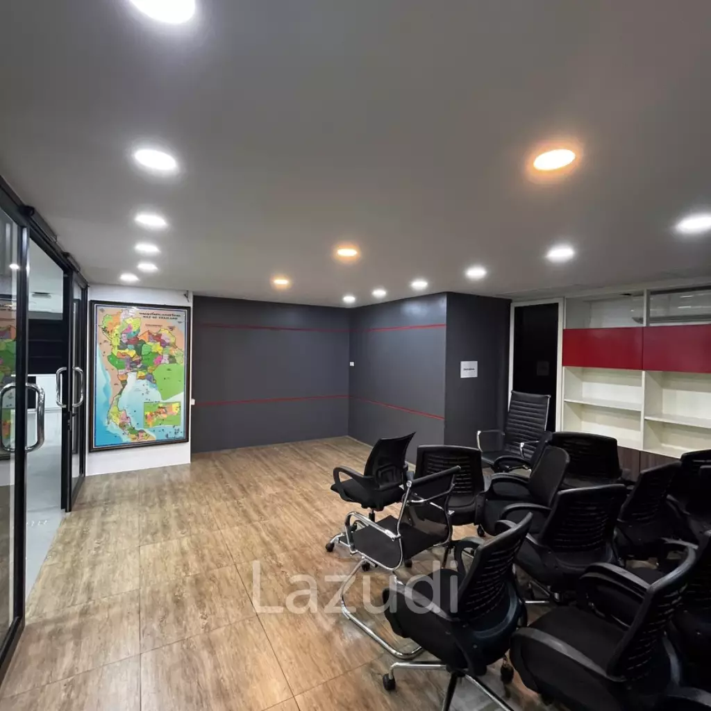 Modern Furnished Office Space in Khlong Tan Nuea Bangkok
