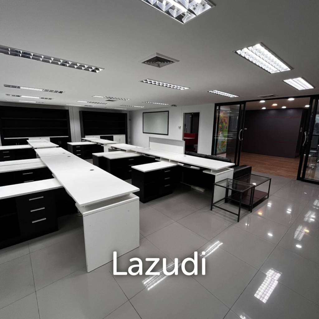 Modern Furnished Office Space in Khlong Tan Nuea Bangkok