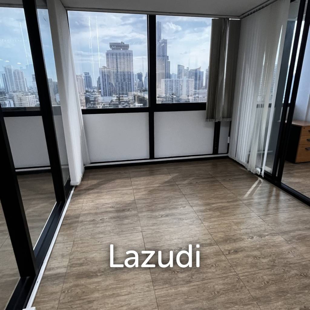 Modern Furnished Office Space in Khlong Tan Nuea Bangkok