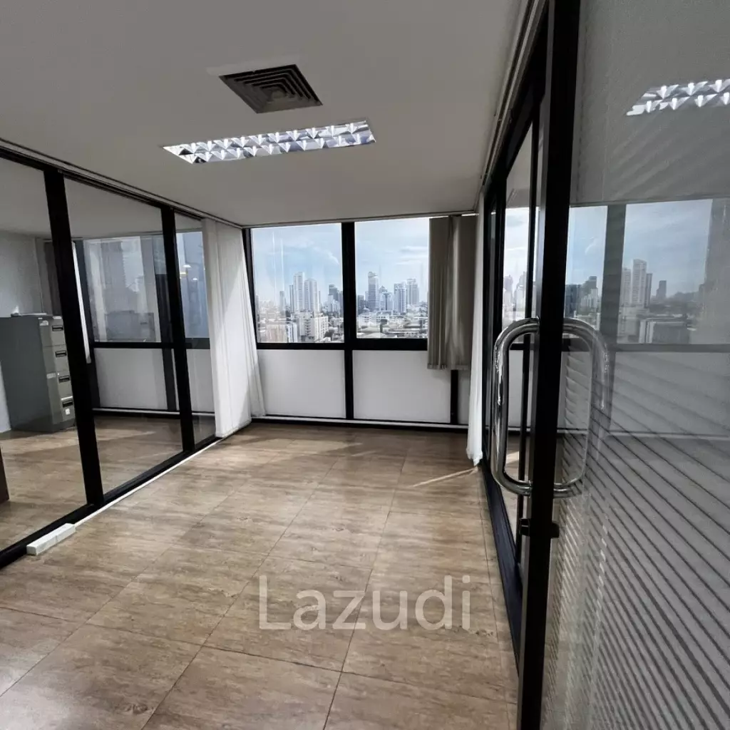 Modern Furnished Office Space in Khlong Tan Nuea Bangkok
