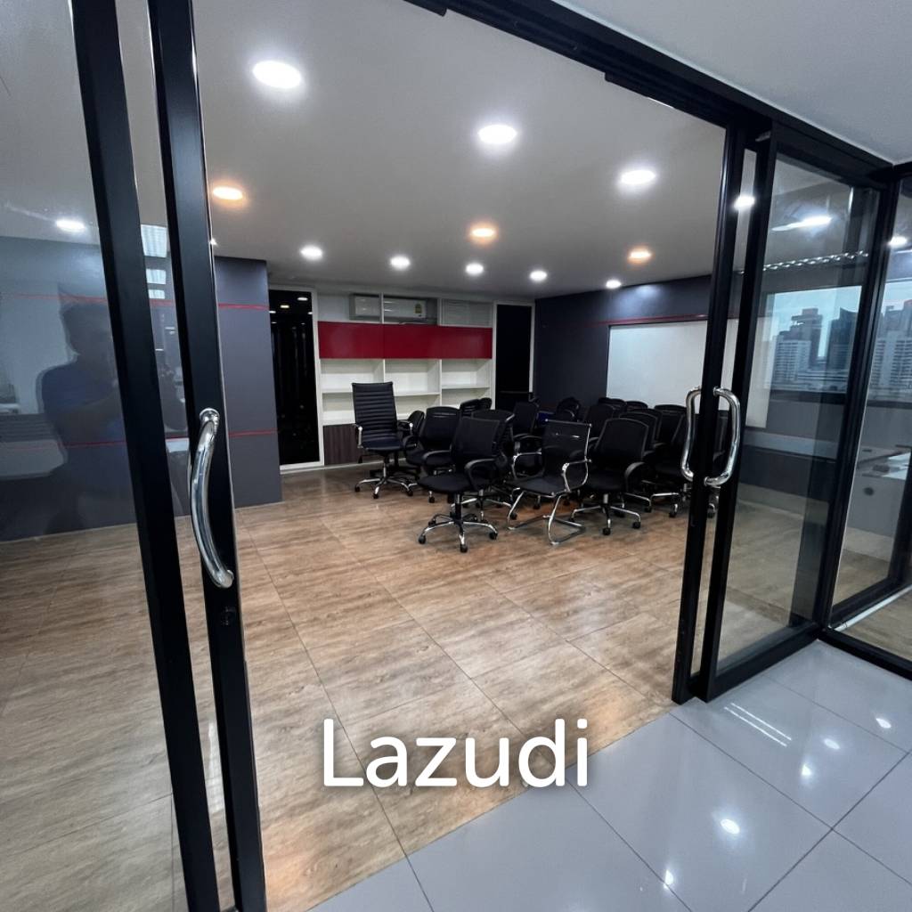 Modern Furnished Office Space in Khlong Tan Nuea Bangkok