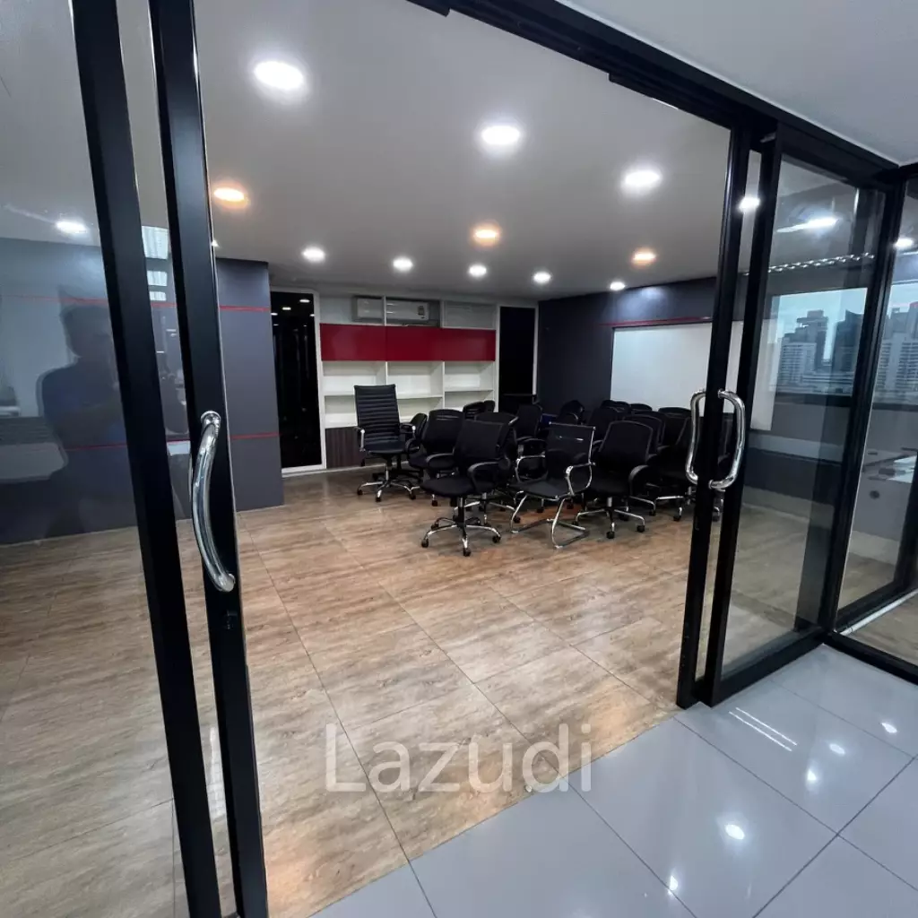 Modern Furnished Office Space in Khlong Tan Nuea Bangkok