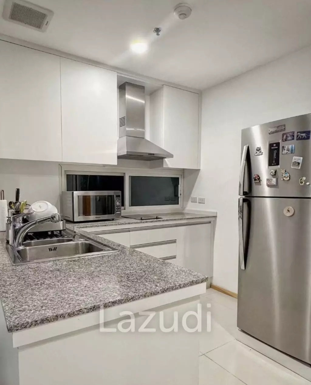 1 Bedroom 1 Bathroom 65 Sq.m The Empire Place