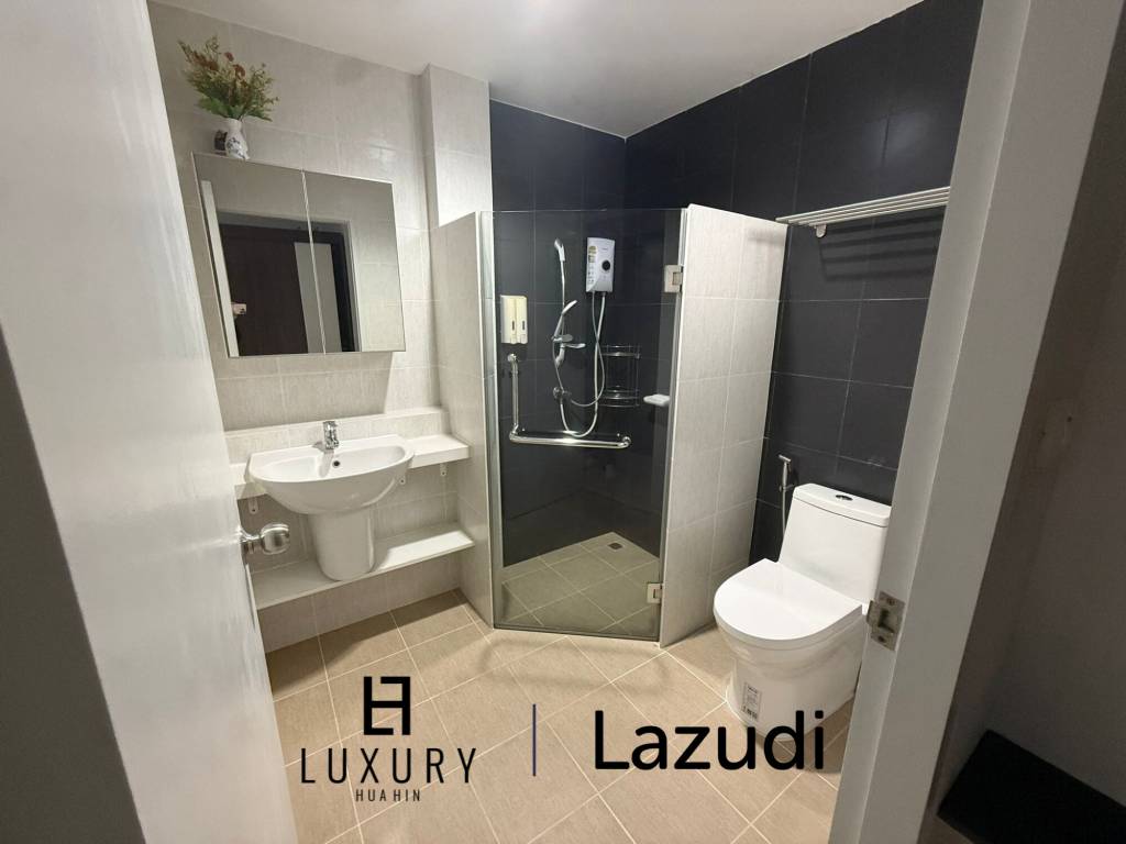 The 9 Khao Tao: Charming 3-Bedroom Townhouse, Hua Hin