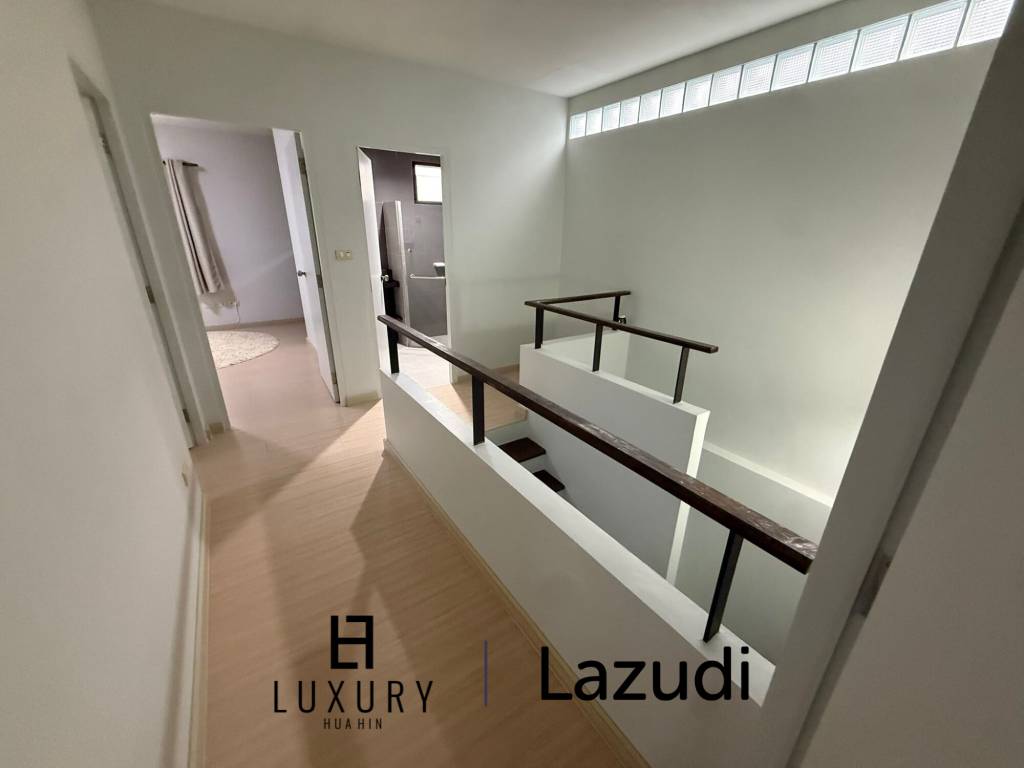 The 9 Khao Tao: Charming 3-Bedroom Townhouse, Hua Hin