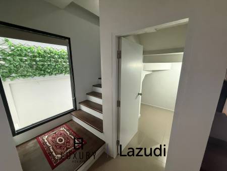 The 9 Khao Tao: Charming 3-Bedroom Townhouse, Hua Hin