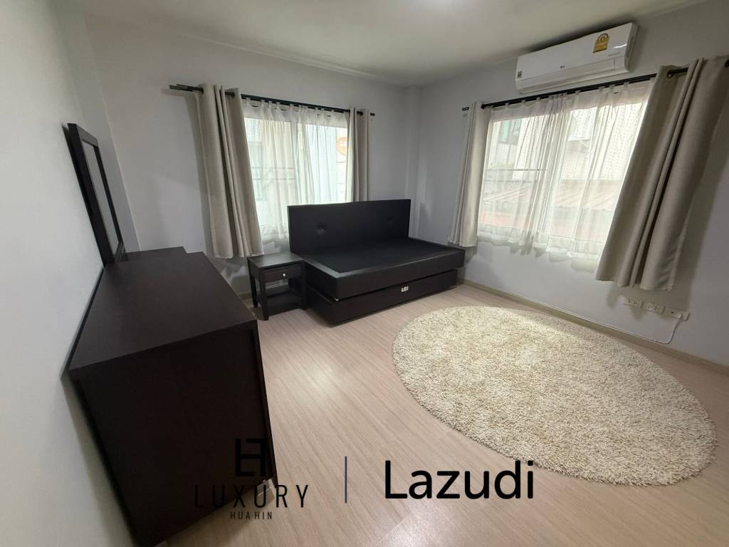 The 9 Khao Tao: Charming 3-Bedroom Townhouse, Hua Hin