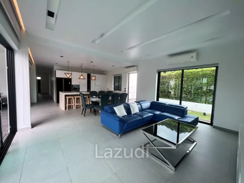 SIVANA HIDEAWAY PHASE 2 : 3 bed pool villa with sea views