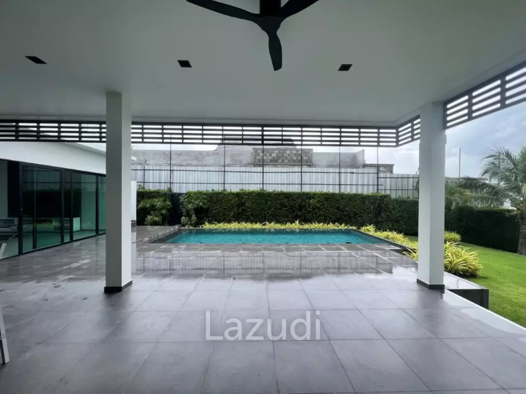SIVANA HIDEAWAY PHASE 2 : 3 bed pool villa with sea views