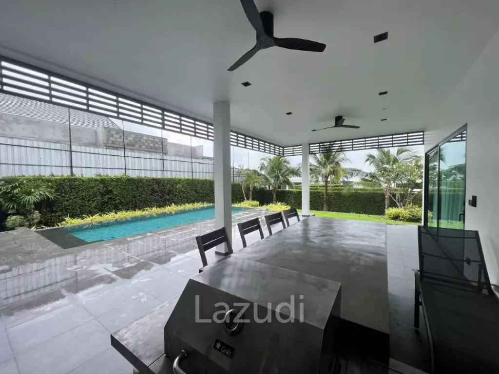 SIVANA HIDEAWAY PHASE 2 : 3 bed pool villa with sea views