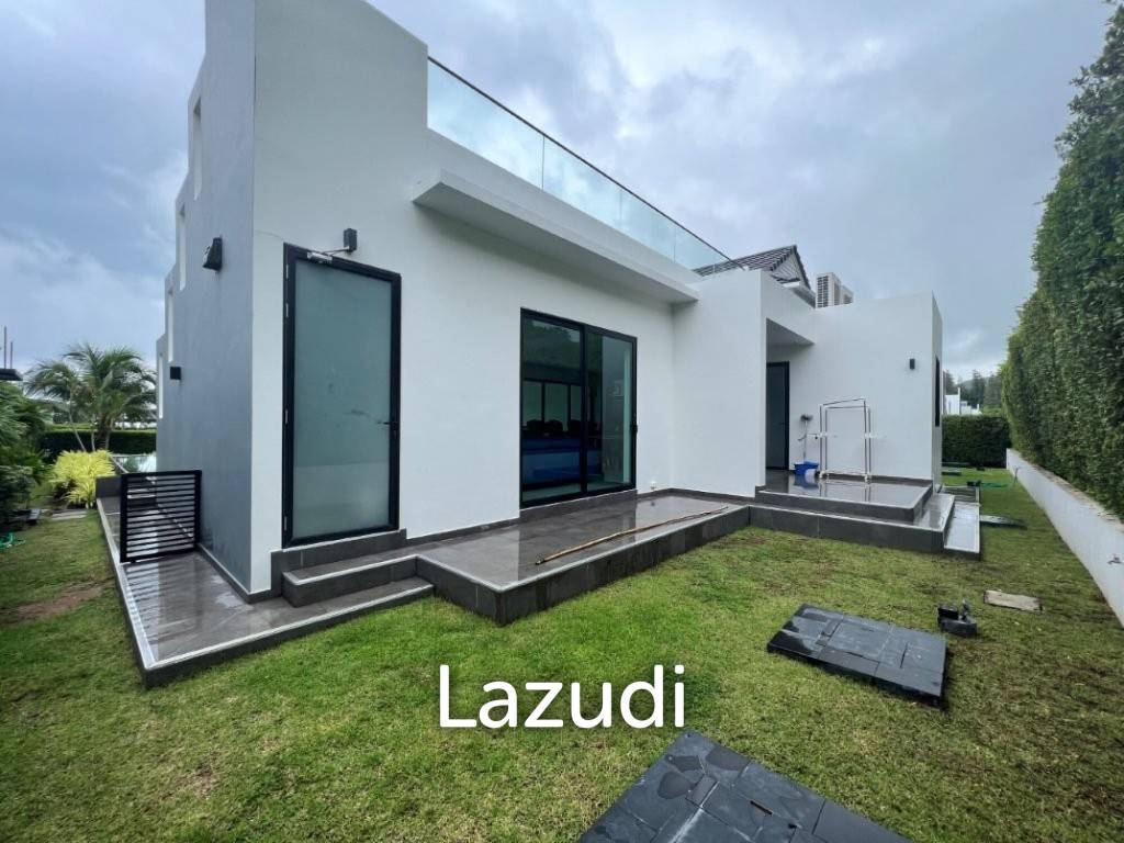 SIVANA HIDEAWAY PHASE 2 : 3 bed pool villa with sea views