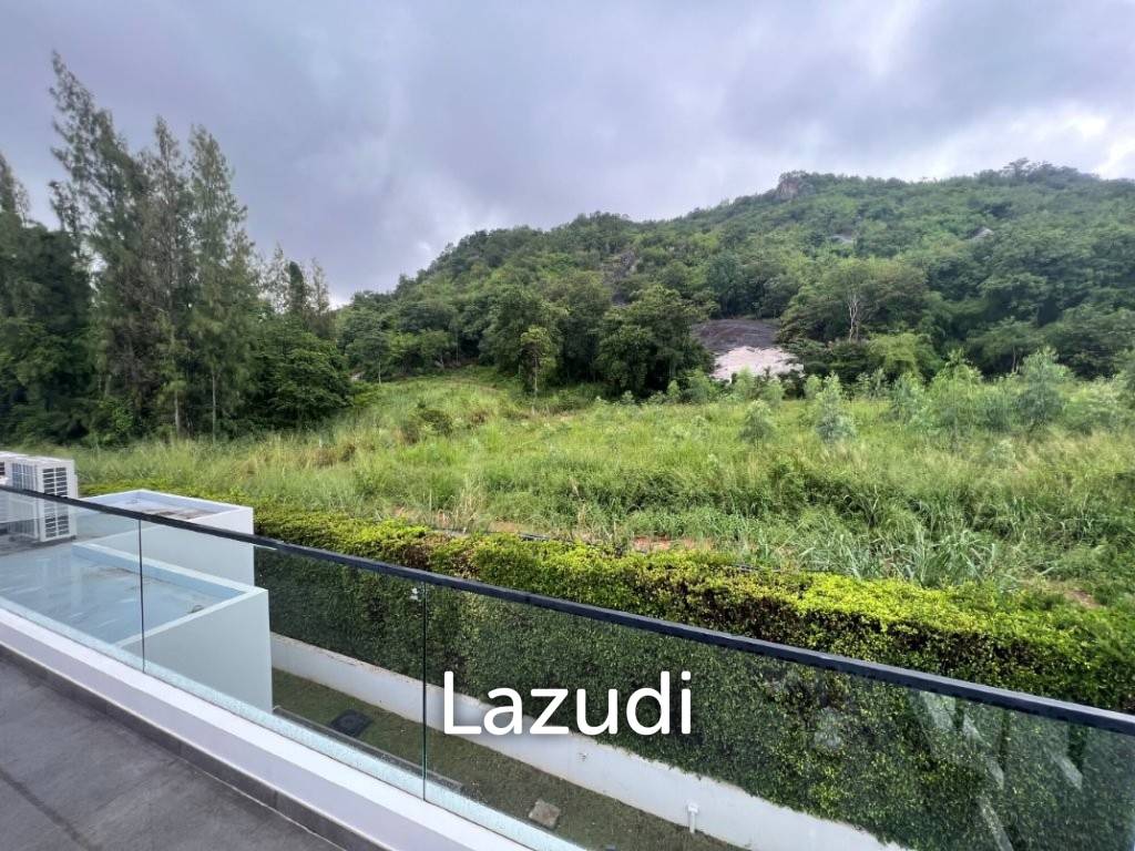 SIVANA HIDEAWAY PHASE 2 : 3 bed pool villa with sea views