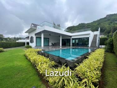 SIVANA HIDEAWAY PHASE 2 : 3 bed pool villa with sea views