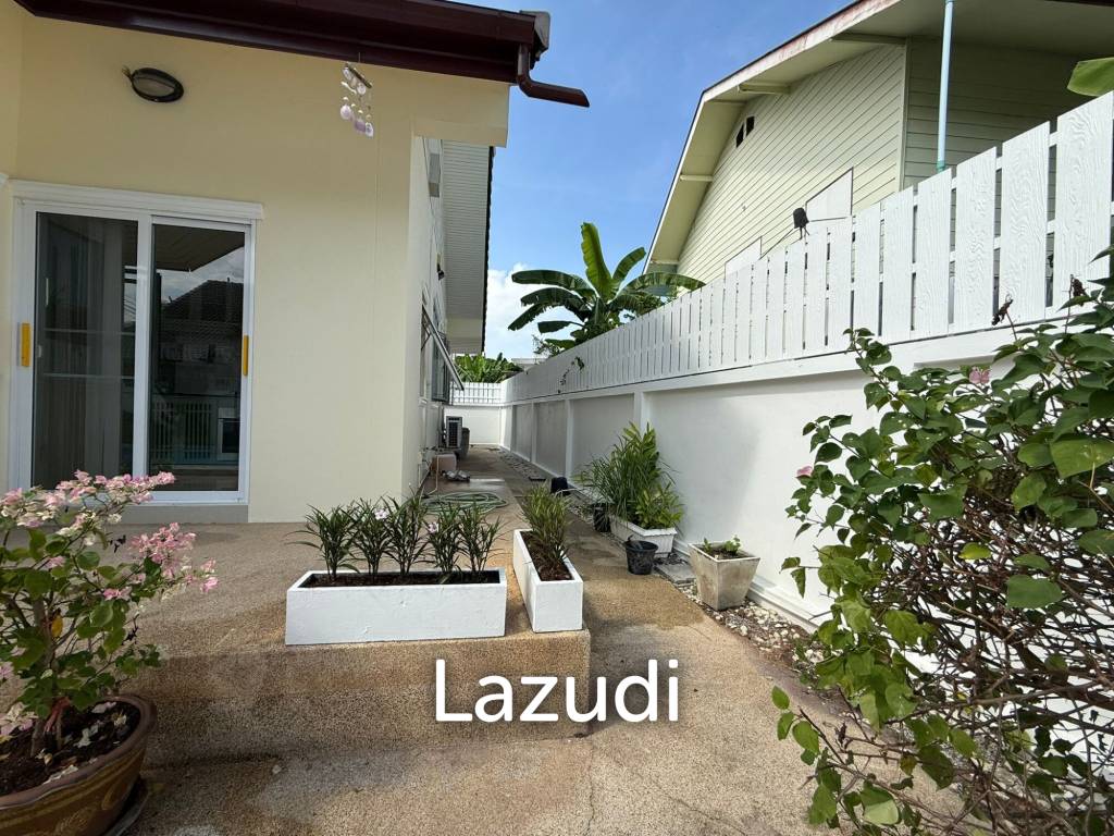 384 ตร.ม 3 เตียง 3 อาบน้ำ วิลล่า For ขาย