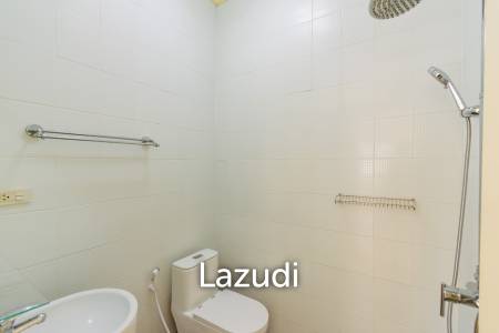 384 ตร.ม 3 เตียง 3 อาบน้ำ วิลล่า For ขาย