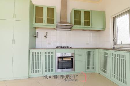 COCONUT GROVE VILLAGE : 3 BED GREAT LOCATION ON SOI 102