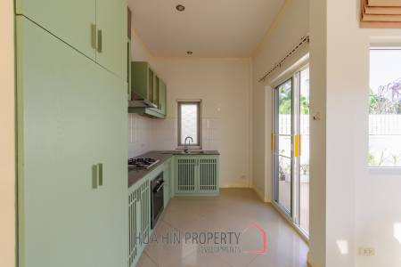 COCONUT GROVE VILLAGE : 3 BED GREAT LOCATION ON SOI 102