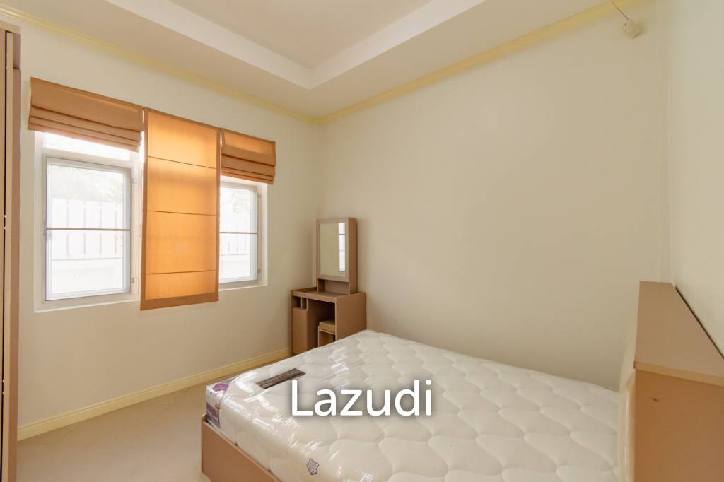 384 ตร.ม 3 เตียง 3 อาบน้ำ วิลล่า For ขาย