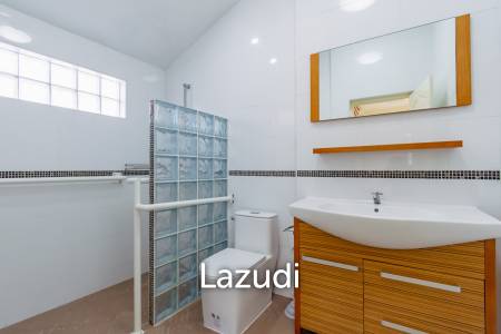 384 ตร.ม 3 เตียง 3 อาบน้ำ วิลล่า For ขาย