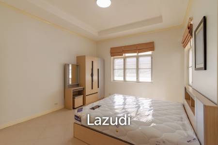 384 ตร.ม 3 เตียง 3 อาบน้ำ วิลล่า For ขาย