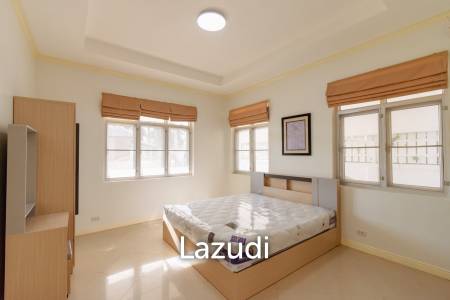 384 ตร.ม 3 เตียง 3 อาบน้ำ วิลล่า For ขาย