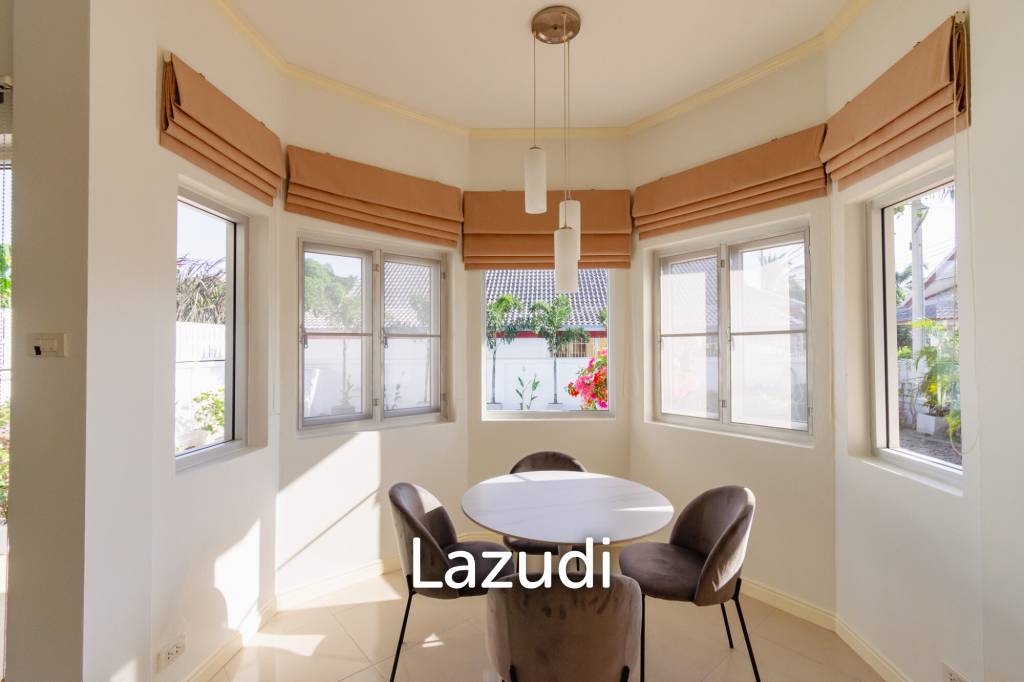 384 ตร.ม 3 เตียง 3 อาบน้ำ วิลล่า For ขาย