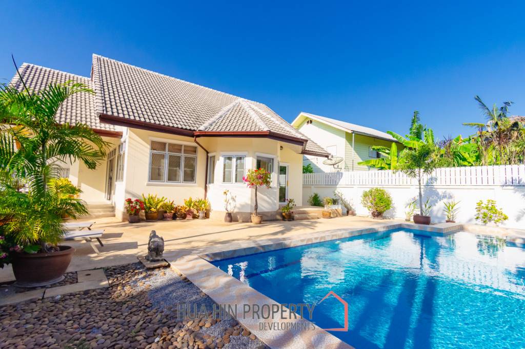 COCONUT GROVE VILLAGE : 3 BED GREAT LOCATION ON SOI 102