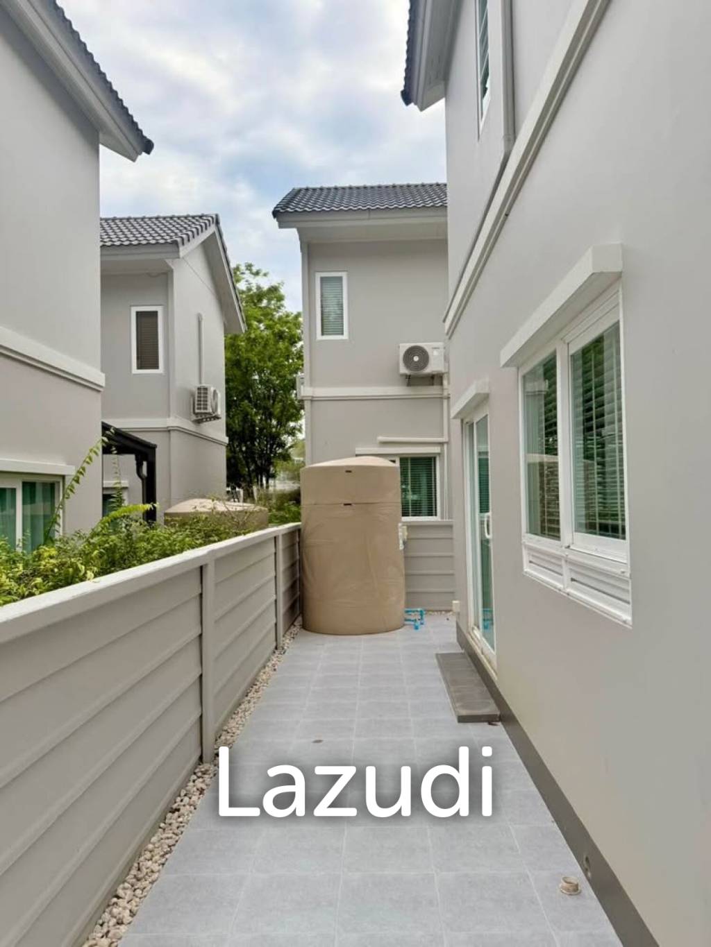 Pet-Friendly 4-Bedroom House for Rent in Pa Klok