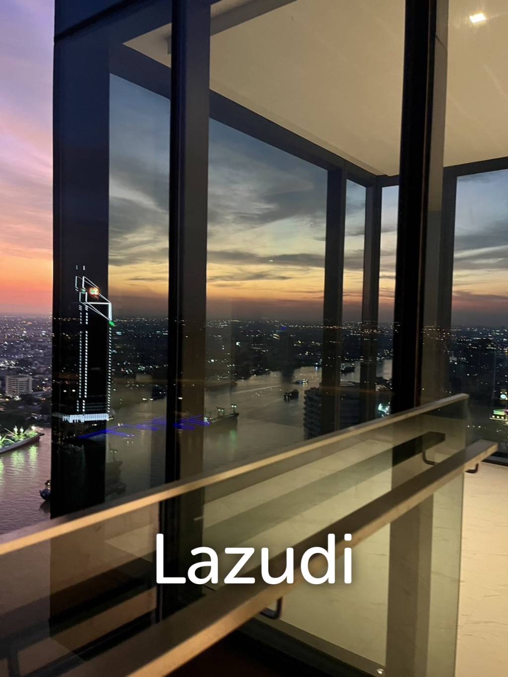 คอนโดหรูใหม่ 3 ห้องนอนใน Canapaya Residences บางขฬ, กรุงเทพ