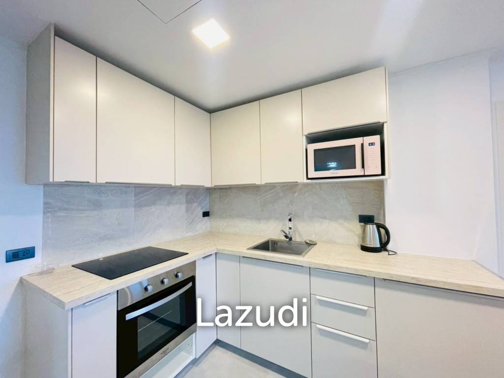 Seaview Paradise condo: 2-Bedroom Beachfront Condo with Sea View, Hua Hin