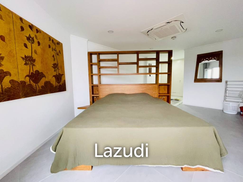 Seaview Paradise condo: 2-Bedroom Beachfront Condo with Sea View, Hua Hin