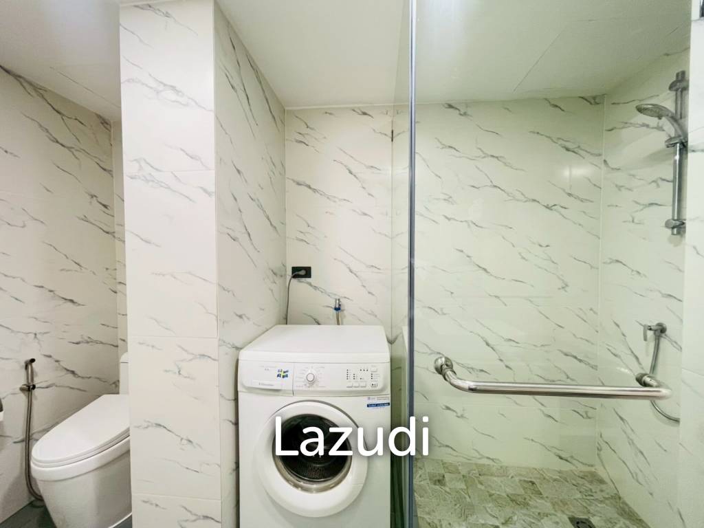 Seaview Paradise condo: 2-Bedroom Beachfront Condo with Sea View, Hua Hin