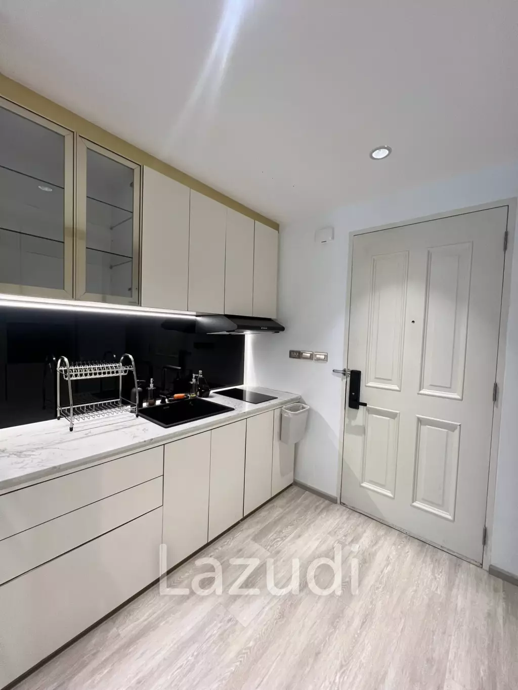 Luxury 1-Bed Condo in The Clover Thonglor Bangkok