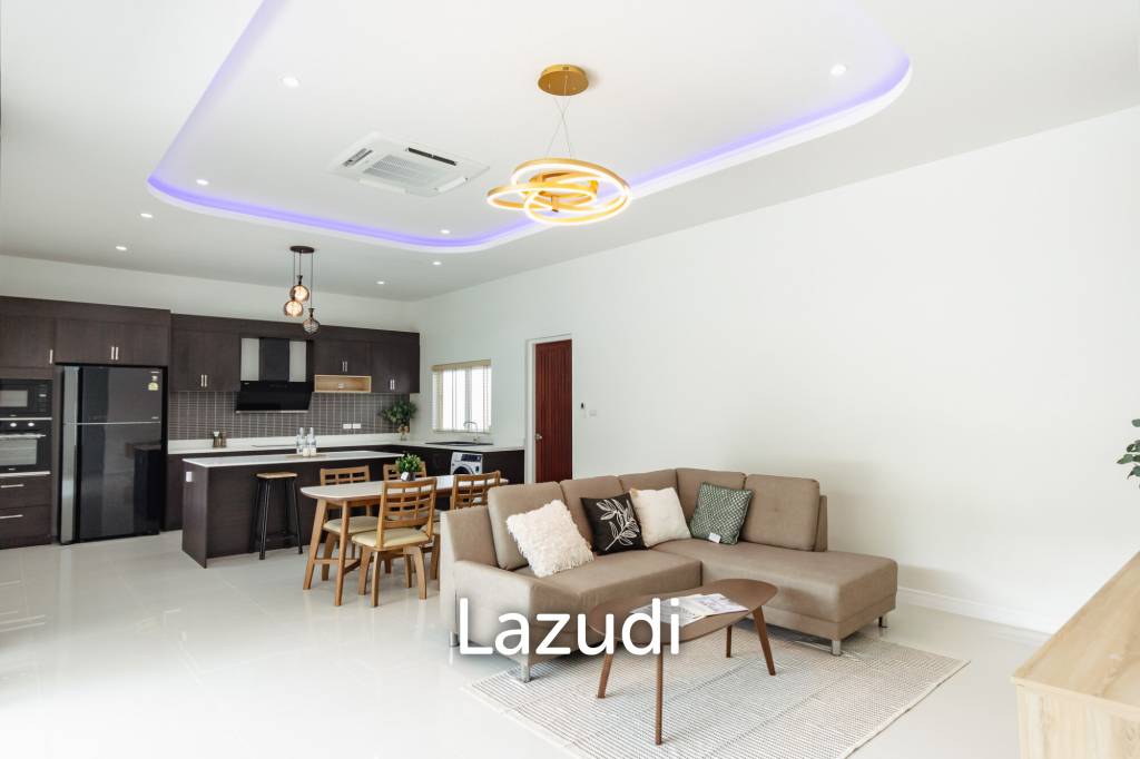 740 ตร.ม 3 เตียง 3 อาบน้ำ วิลล่า For ขาย