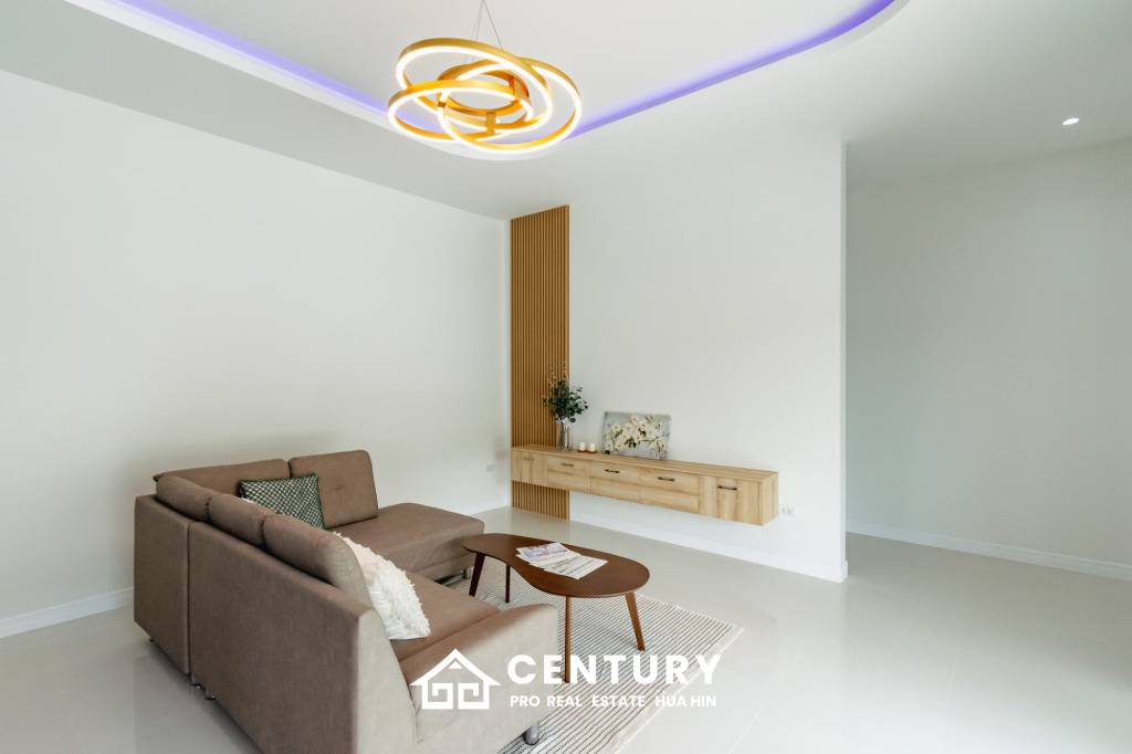 740 Kvm 3 Seng 3 Bad Villa for Salg