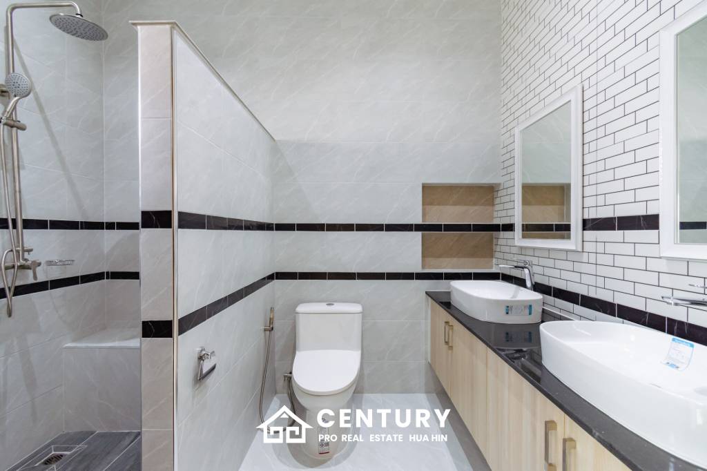 740 Kvm 3 Seng 3 Bad Villa for Salg