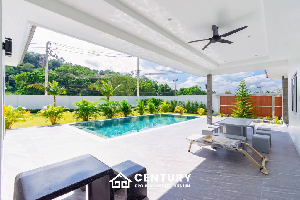 740 Kvm 3 Seng 3 Bad Villa for Salg