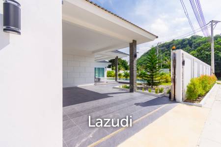 740 ตร.ม 3 เตียง 3 อาบน้ำ วิลล่า For ขาย