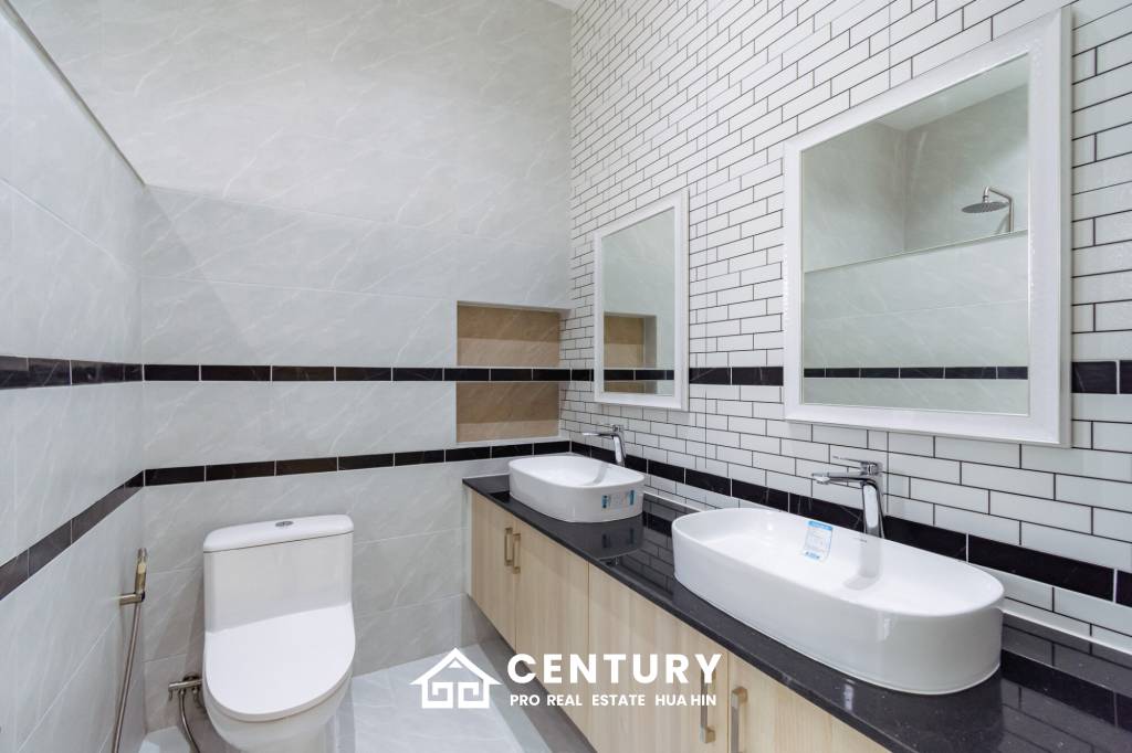 740 Kvm 3 Seng 3 Bad Villa for Salg