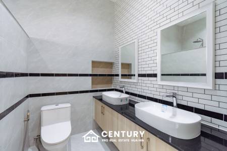 740 Kvm 3 Seng 3 Bad Villa for Salg