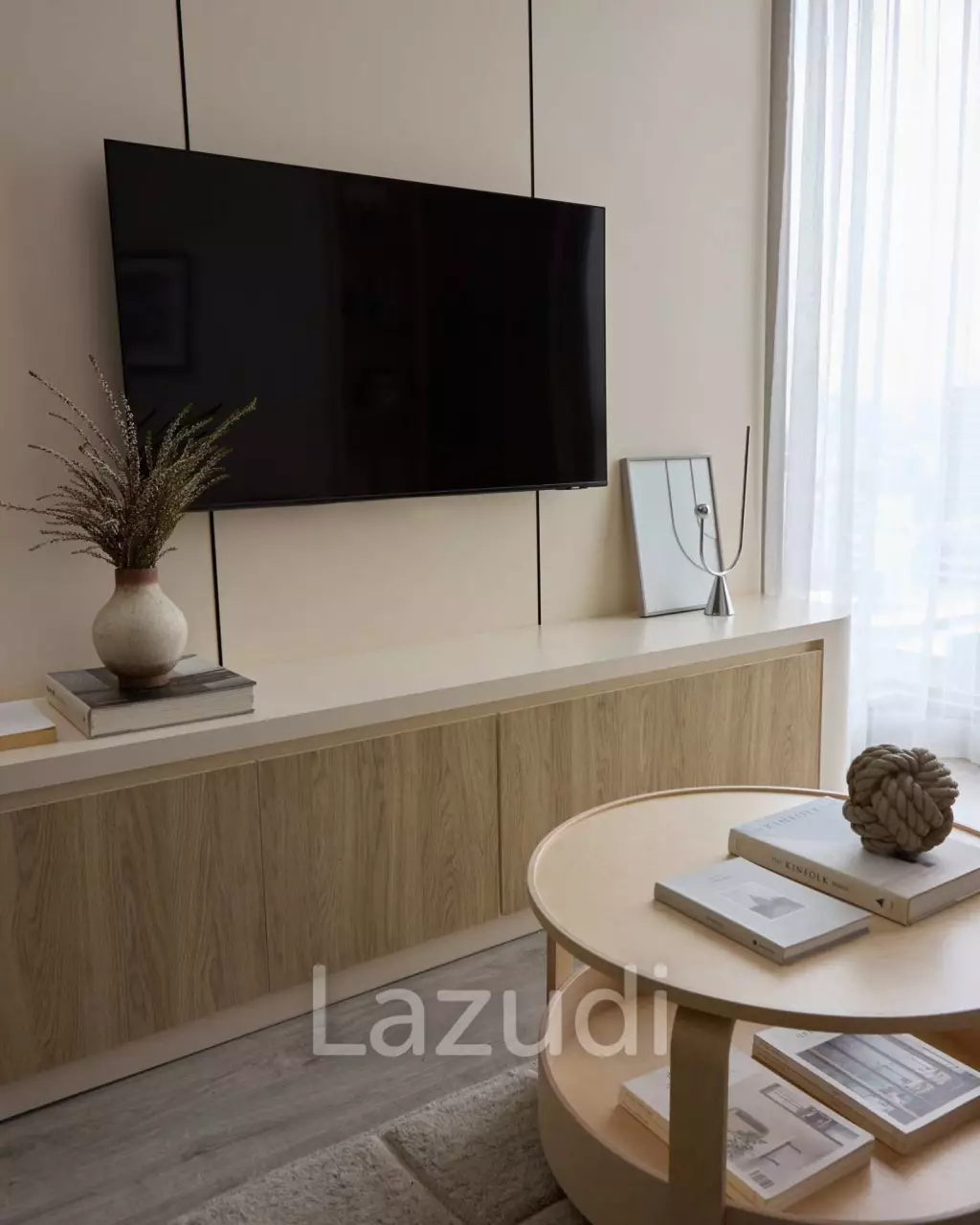Luxurious 1-Bedroom Condo RHYTHM Ekkamai Estate