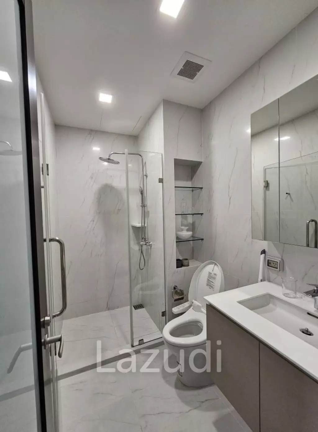 1 Bed 1 Bath 32 SQ.M Chewathai Residence Asoke