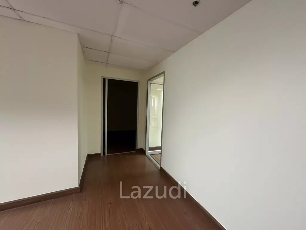 Elegant Office Space for Sale in Watthana Bangkok