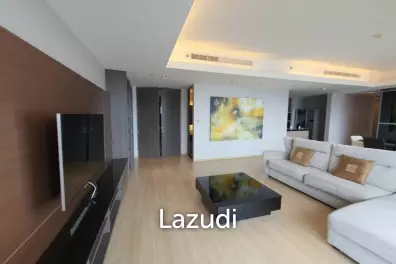 Luxurious High-Rise Condo in Sathorn Bangkok