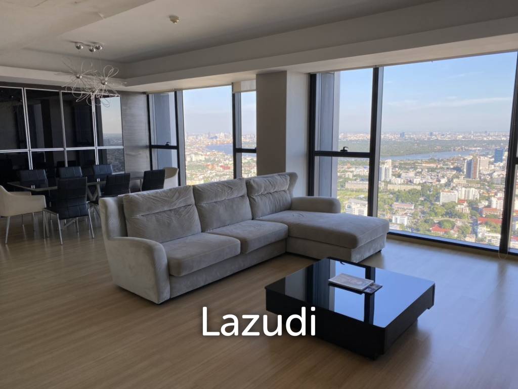 Luxurious High-Rise Condo in Sathorn Bangkok
