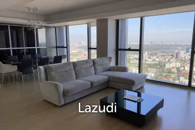 Luxurious High-Rise Condo in Sathorn Bangkok