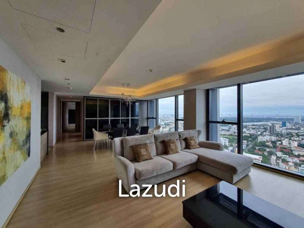 Luxurious High-Rise Condo in Sathorn Bangkok